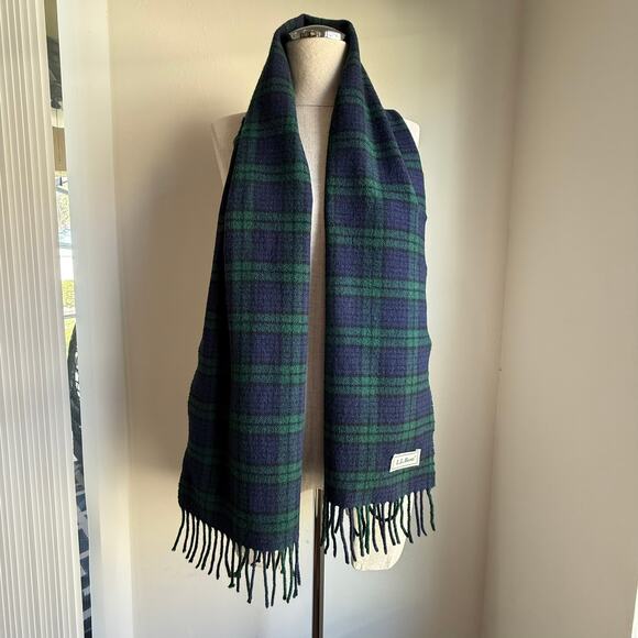 L.L.Bean Wool Blend Plaid Scarf Green Blue Tartan Made in Italy 50"x12" - Picture 3 of 5